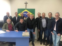 VETERANOS DA PM PARTICIPAM DE CAFÉ DA MANHÃ NO ANIVERSÁRIO DA POLÍCIA MILITAR DO PARANÁ